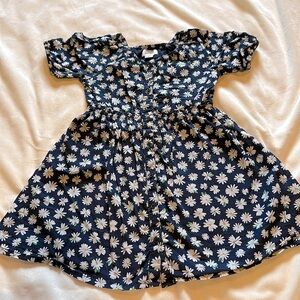 Old Navy cinched waist dress. Navy with daisy pattern.